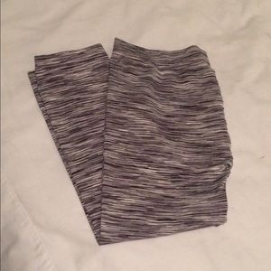 Heather Grey 3/4 Leggings